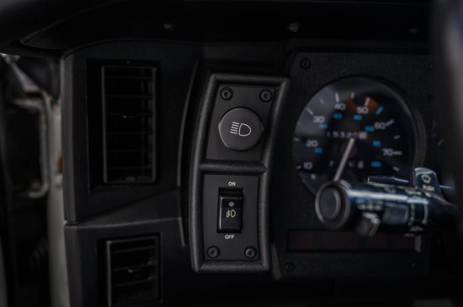 Панель приборов Chevrolet Camaro Z28 IROC-Z (1FP87) 1985 года  (фото 68 из 124)
